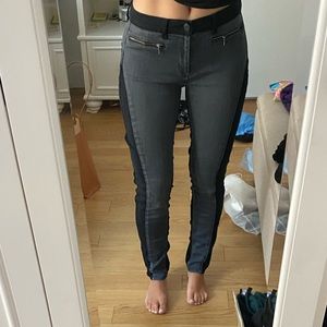 Black Orchid colorblock zipper skinny jeans